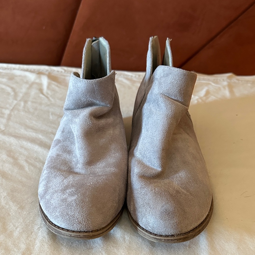 Stylish Gray Ankle Boots for Women